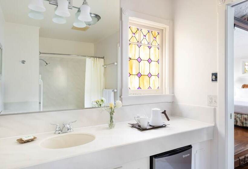 חדר דלוקס צדדי נוף לים, Seven Gables Inn On Monterey Bay, A Kirkwood Collection