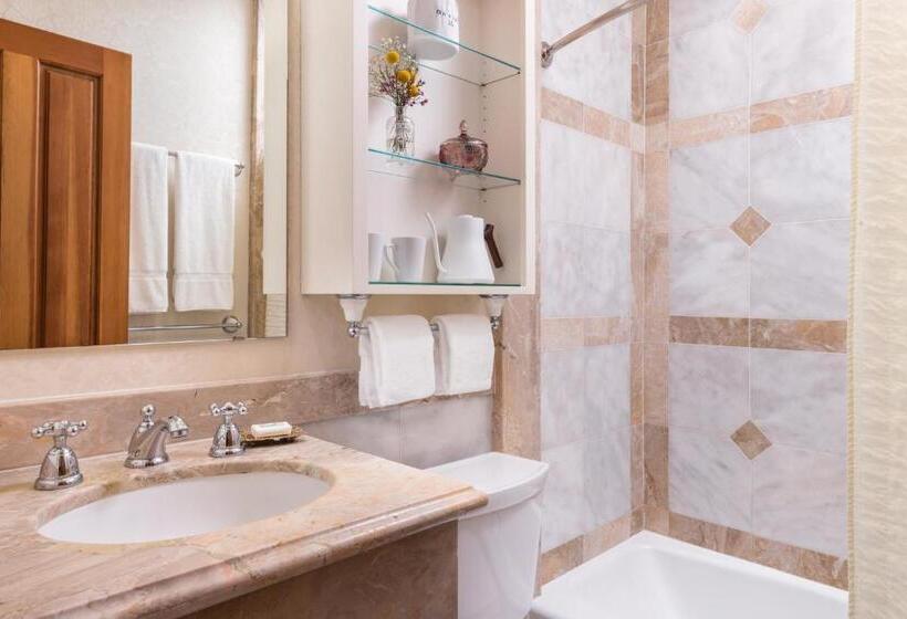 חדר סופריור, Seven Gables Inn On Monterey Bay, A Kirkwood Collection