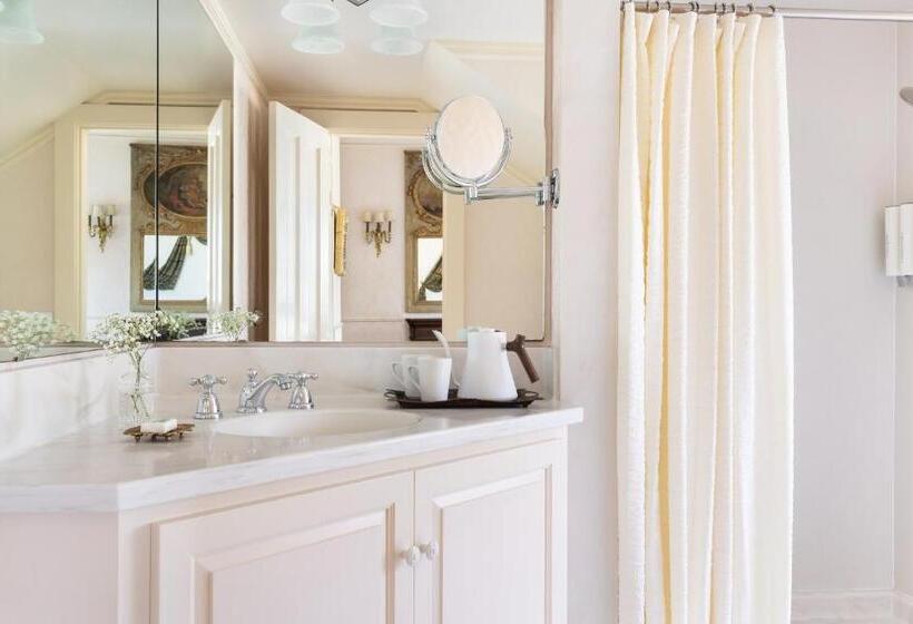 חדר סטנדרט עם מיטת קינג, Seven Gables Inn On Monterey Bay, A Kirkwood Collection