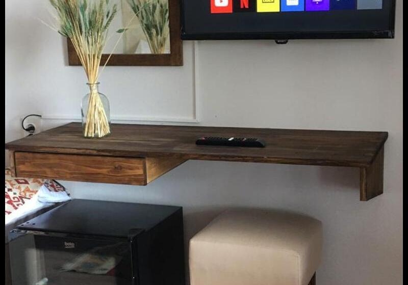 带大床的套房, Sheraton Suites Fort Lauderdale At Cypress Creek