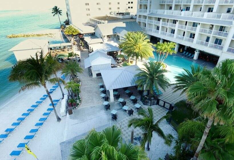 غرفه قياسيه سريرين مزدوجين, Shephard S Beach Resort