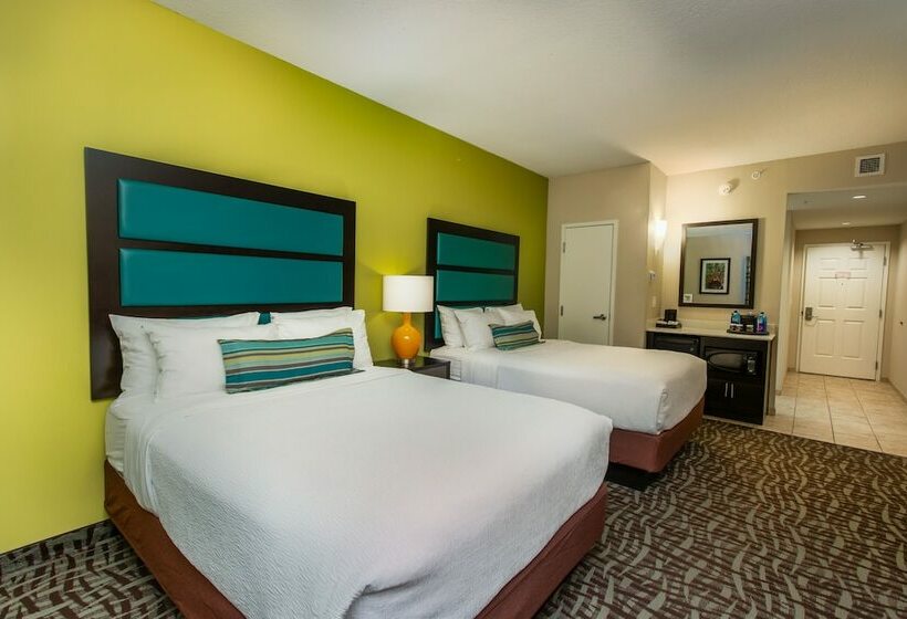 غرفه قياسيه سريرين مزدوجين, Shephard S Beach Resort