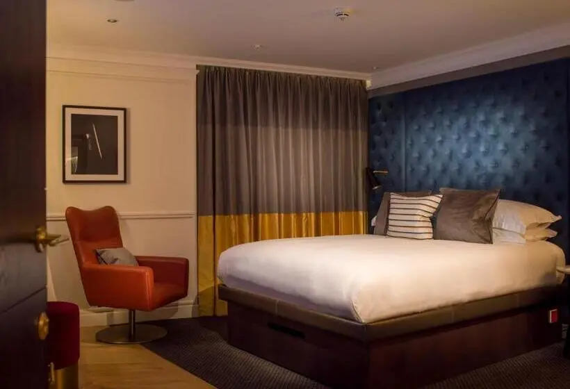 اتاق اجرایی, The Guardsman Preferred Hotels And Resorts