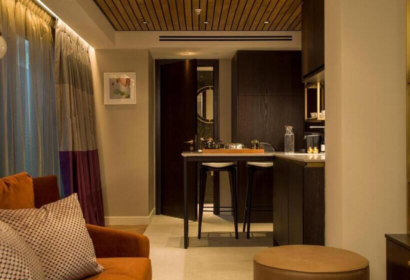 سوئیت 2 خوابه, The Guardsman   Preferred Hotels And Resorts