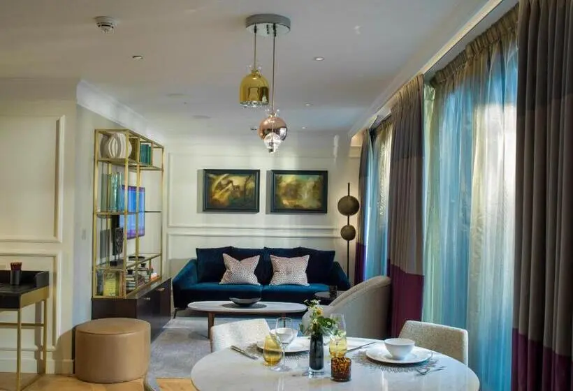 سوئیت 2 خوابه, The Guardsman Preferred Hotels And Resorts