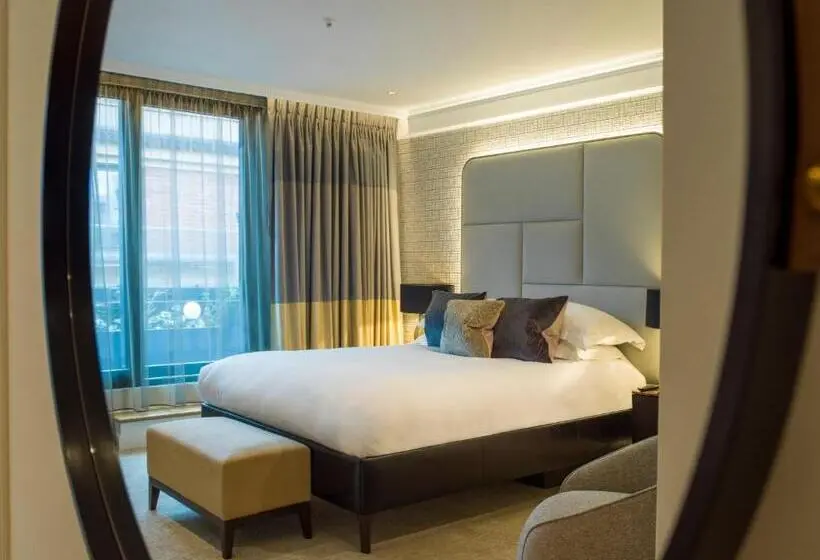 سوئیت 2 خوابه, The Guardsman Preferred Hotels And Resorts