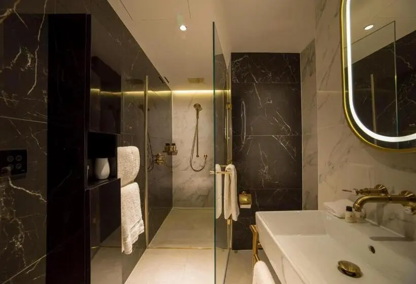 سوئیت 2 خوابه, The Guardsman Preferred Hotels And Resorts