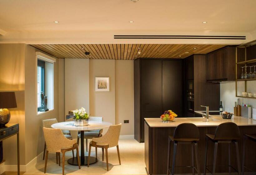 سوئیت 2 خوابه, The Guardsman   Preferred Hotels And Resorts