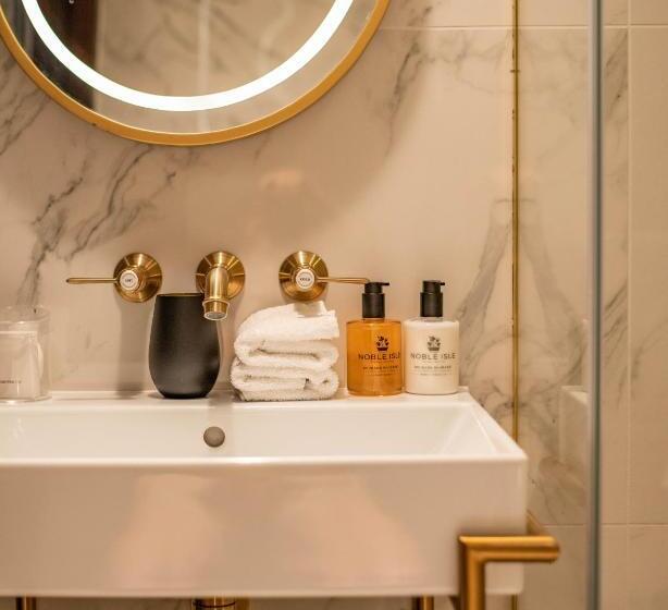 سوئیت 2 خوابه, The Guardsman   Preferred Hotels And Resorts