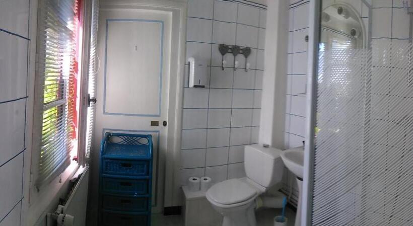 庭の見えるスタンダードトリプルルーム, Les Chambres D Hôtes Le Val D Honfleur