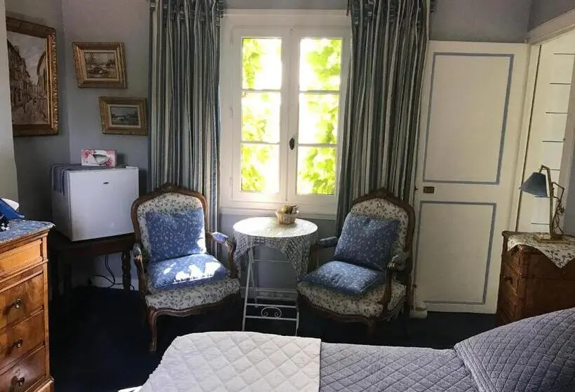 庭の見えるスタンダードトリプルルーム, Les Chambres D Hôtes Le Val D Honfleur