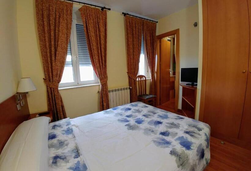 اتاق استاندارد, Hostal Prada Borges