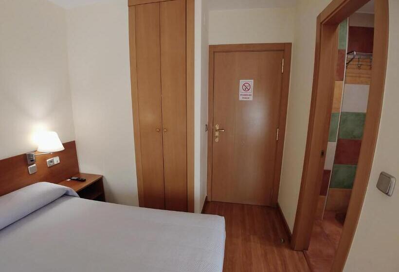 اتاق استاندارد, Hostal Prada Borges