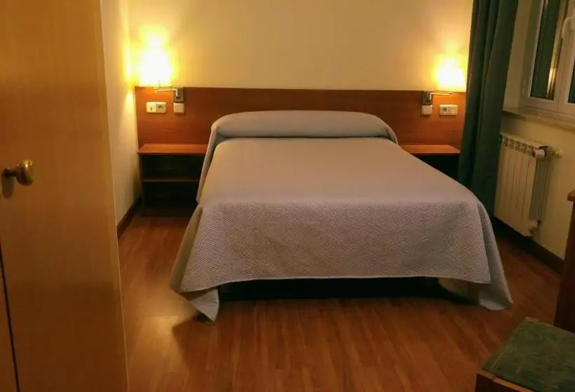 Habitación Estàndard Individual, Hostal Prada Borges