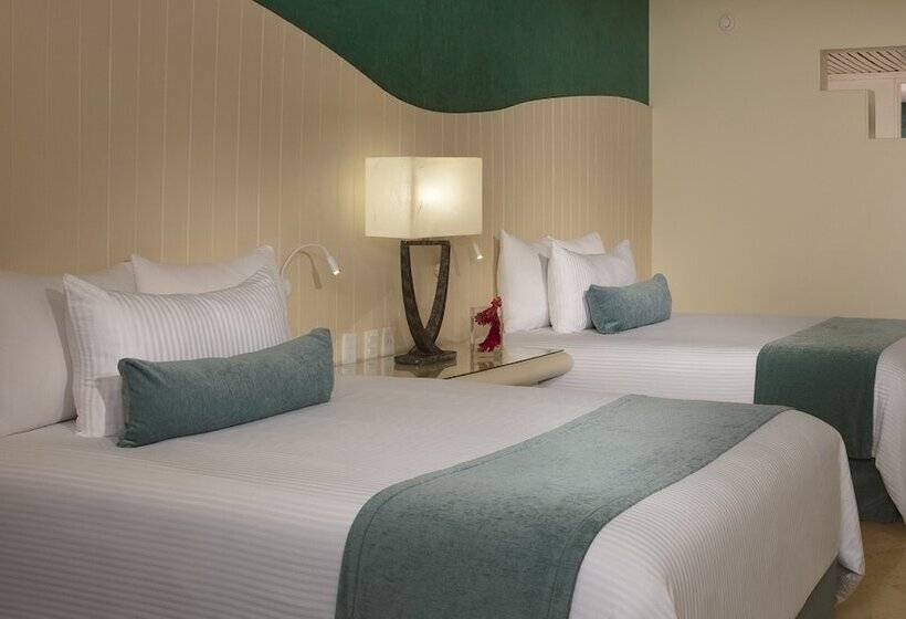 חדר דחוקס עם מיטת קינג, Now Emerald Cancun  All Inclusive