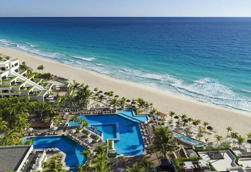 キングサイズベッドのクラブルーム, Secrets Mirabel Cancún Resort & Spa