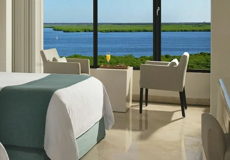 レイクビューデラックスルーム, Secrets Mirabel Cancún Resort & Spa