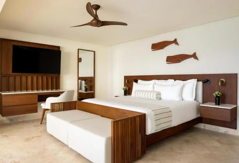 Club Room King Bed, Secrets Mirabel Cancún Resort & Spa