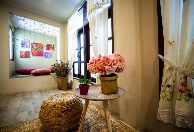 سوییت سوپریور, Baan Suan Krung Kao