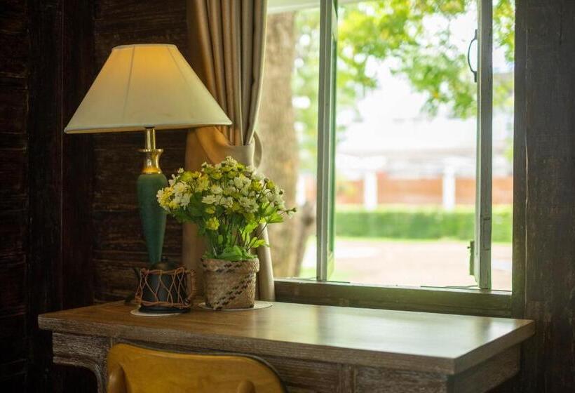 سوییت لوکس, Baan Suan Krung Kao