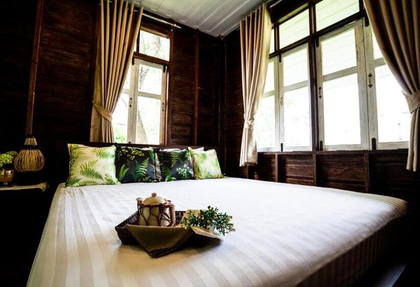 Люкс Deluxe Кровать Кинг, Baan Suan Krung Kao
