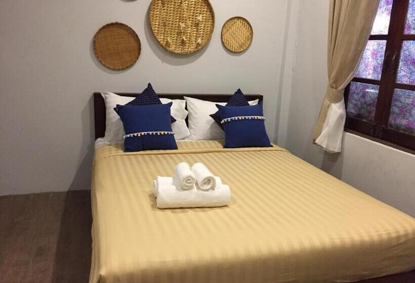4间卧室的房子, Baan Suan Krung Kao
