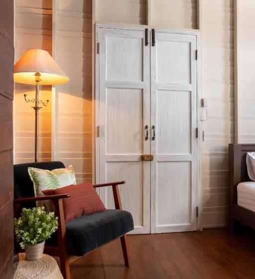 Дом 3 Спальни, Baan Suan Krung Kao