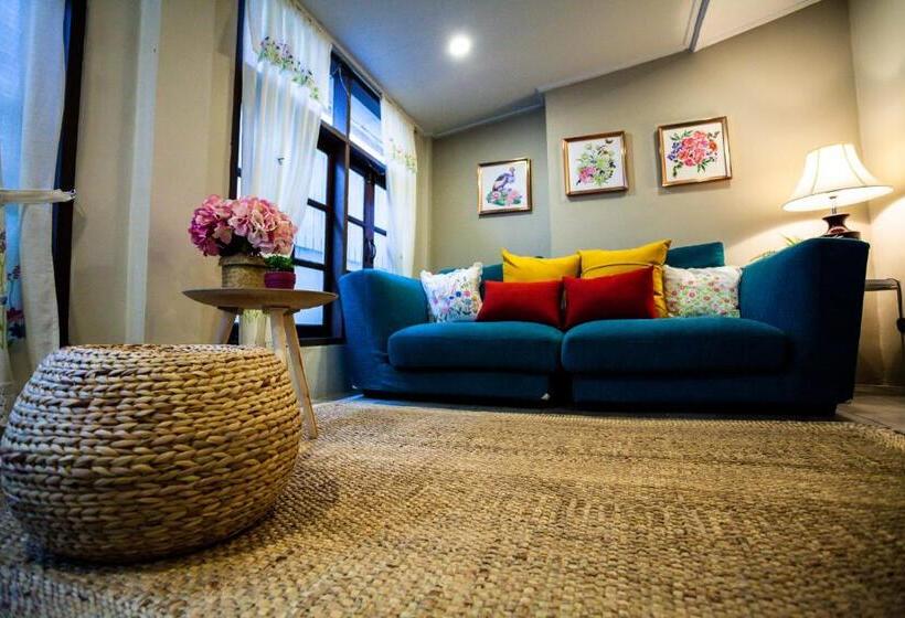 خانه 1 خوابه, Baan Suan Krung Kao