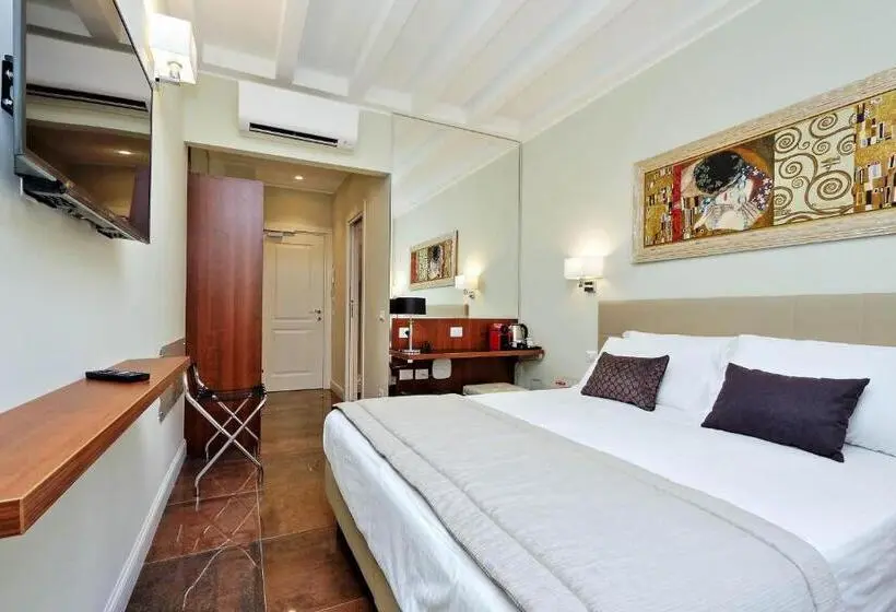 اتاق لوکس با چشمانداز شهر, Piazza Venezia Grand Suite