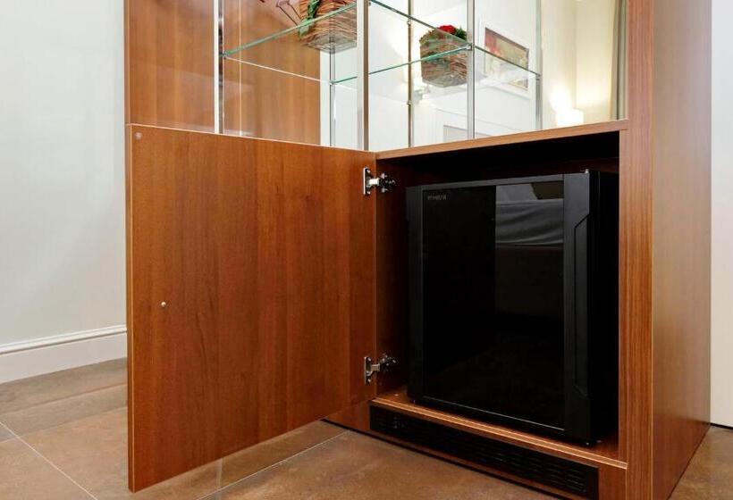 דירת חדר סופריור, Piazza Venezia Grand Suite