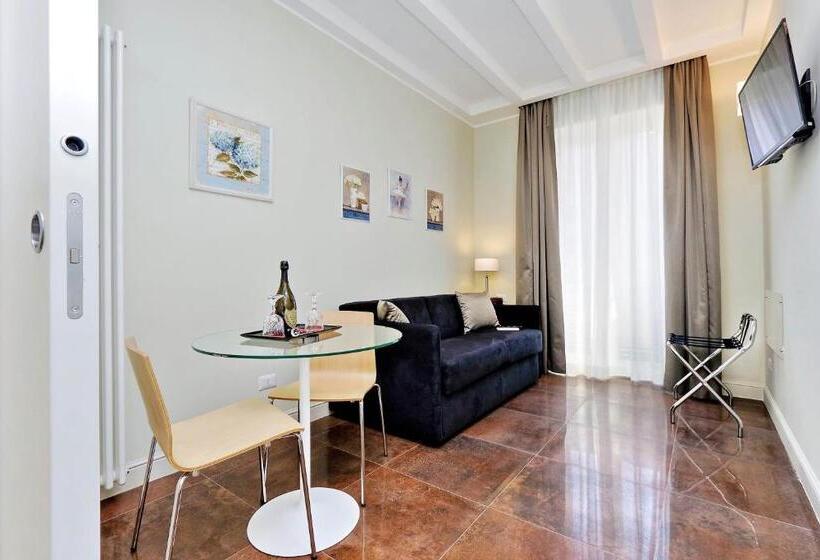 דירת חדר סופריור, Piazza Venezia Grand Suite