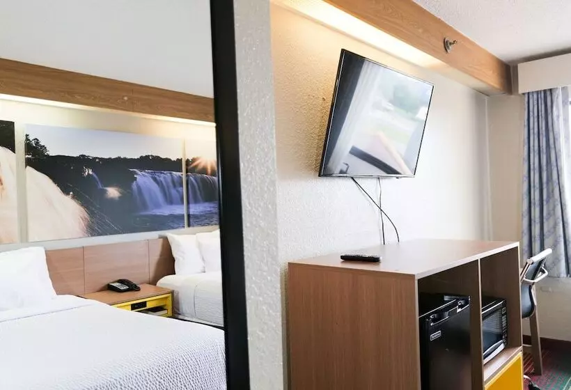 اتاق استاندارد با 2 تخت دوبل, Days Inn By Wyndham Flint/bishop International Airport