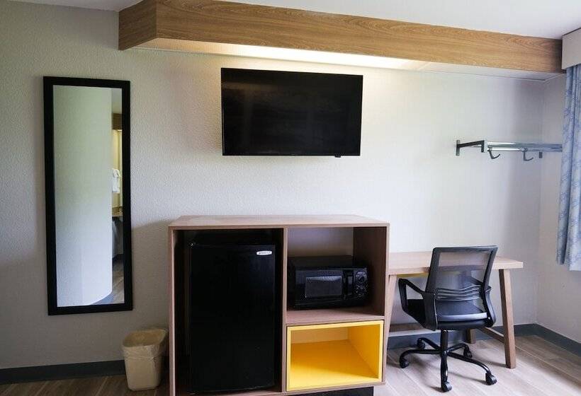 اتاق استاندارد با 2 تخت دوبل, Days Inn By Wyndham Flint/bishop International Airport