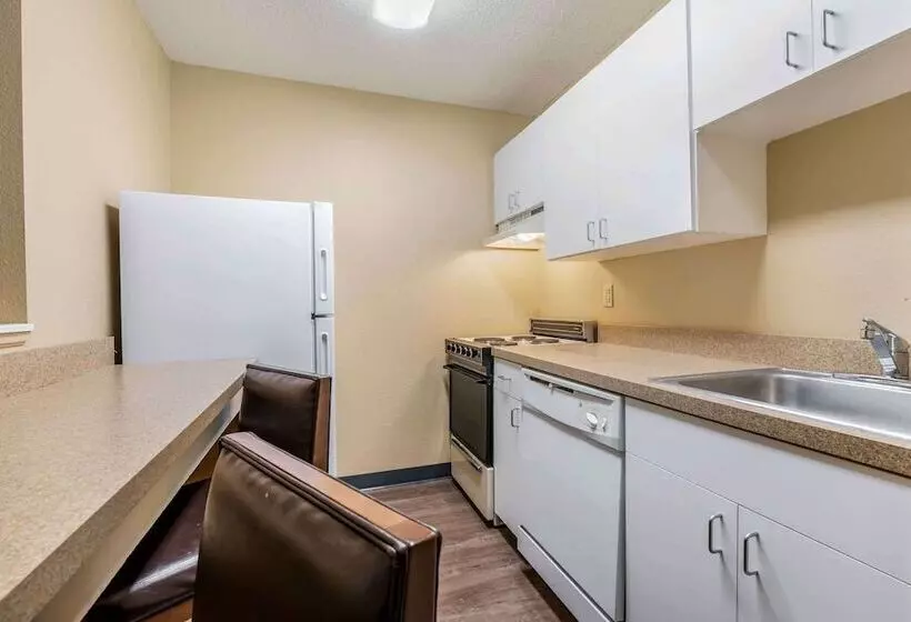 デラックススタジオ, Extended Stay America Suites  Evansville  East