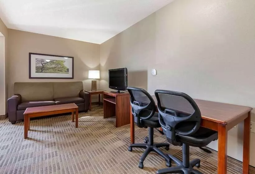 デラックススタジオ, Extended Stay America Select Suites   Rockford   State Street