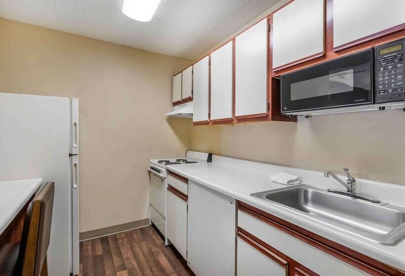 디럭스 스튜디오, Extended Stay America Select Suites   South Bend   Mishawaka   South