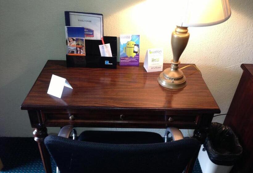 Номер Стандарт Адаптированный для Инвалидов, Howard Johnson By Wyndham San Marcos