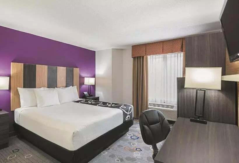 Deluxe-huone King-vuode, La Quinta Inn & Suites By Wyndham Minneapolis Northwest