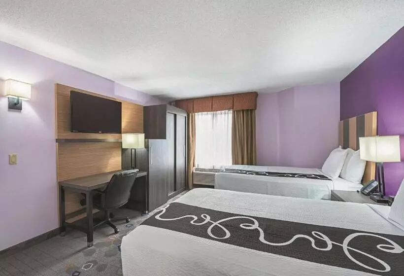 Deluxe-huone, La Quinta Inn & Suites By Wyndham Minneapolis Northwest