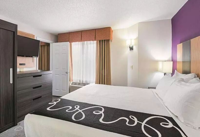 Sviitti King-vuode, La Quinta Inn & Suites By Wyndham Minneapolis Northwest