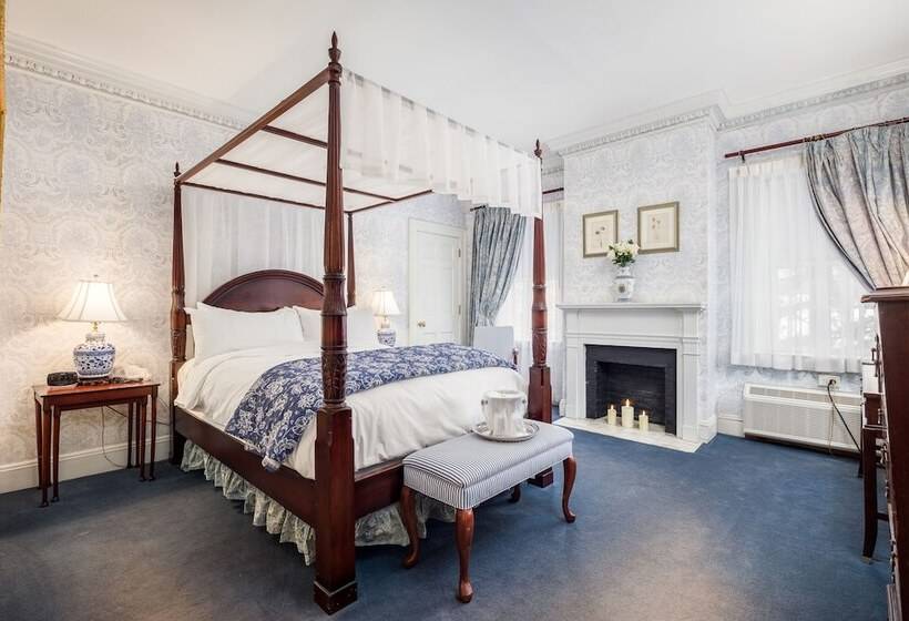 デラックスルーム, Simsbury 1820 House