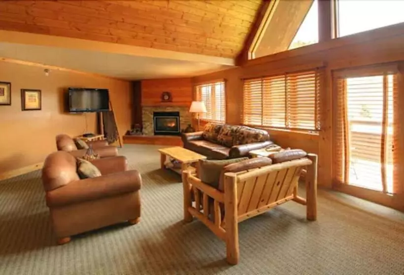 スイート, Spearfish Canyon Lodge