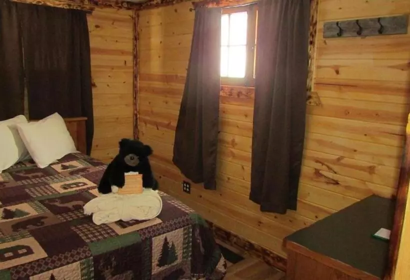 キャビン, Spearfish Canyon Lodge