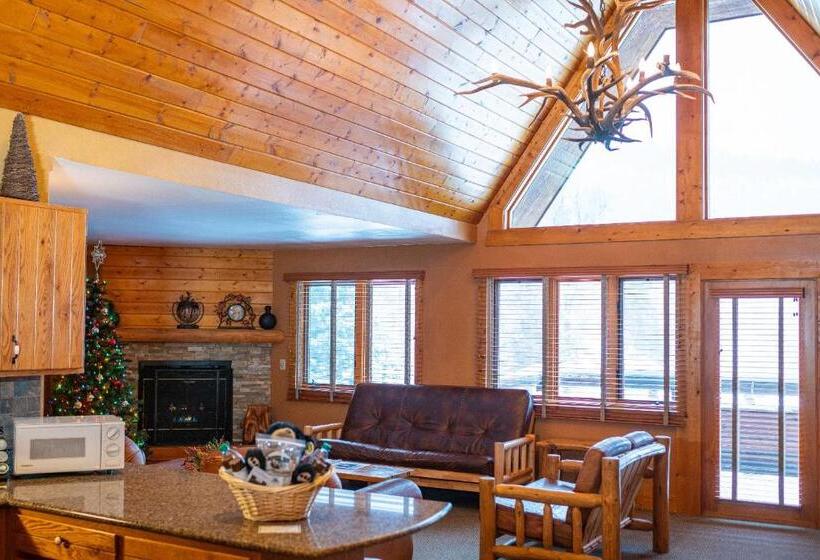 جناح, Spearfish Canyon Lodge