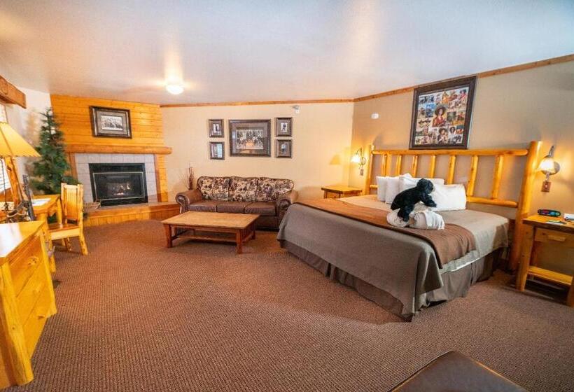 جناح, Spearfish Canyon Lodge