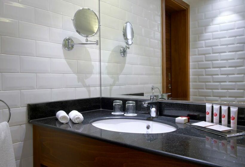 اتاق لوکس, Wyndham Garden Muscat Al Khuwair