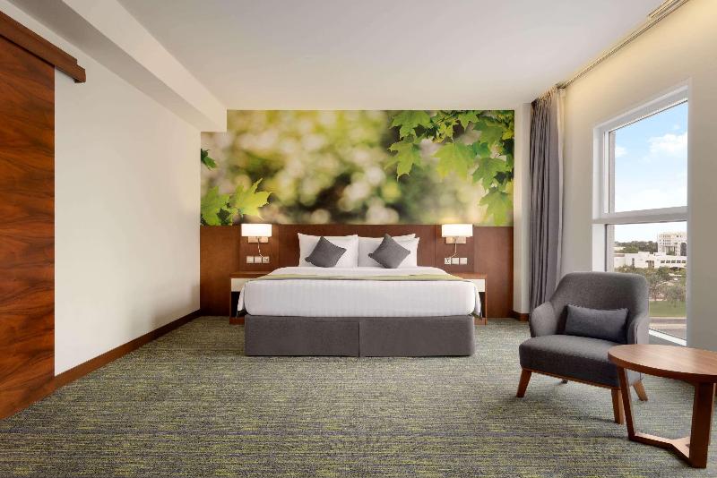 اتاق لوکس, Wyndham Garden Muscat Al Khuwair