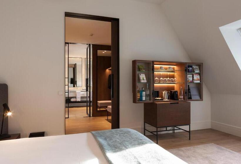 חדר דלוקס, Kozmo Hotel Suites & Spa Small Luxury Hotels Of The World