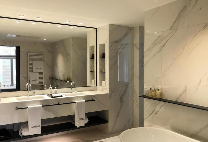 סוויטת ג'וניור, Kozmo Hotel Suites & Spa Small Luxury Hotels Of The World