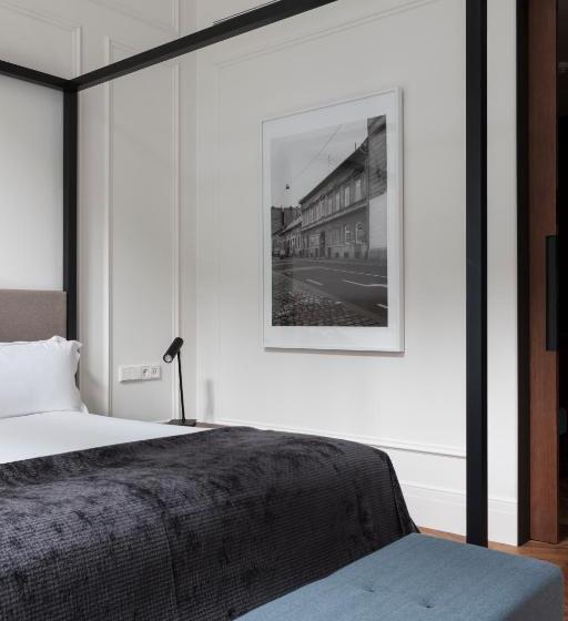 סוויטה, Kozmo Hotel Suites & Spa Small Luxury Hotels Of The World